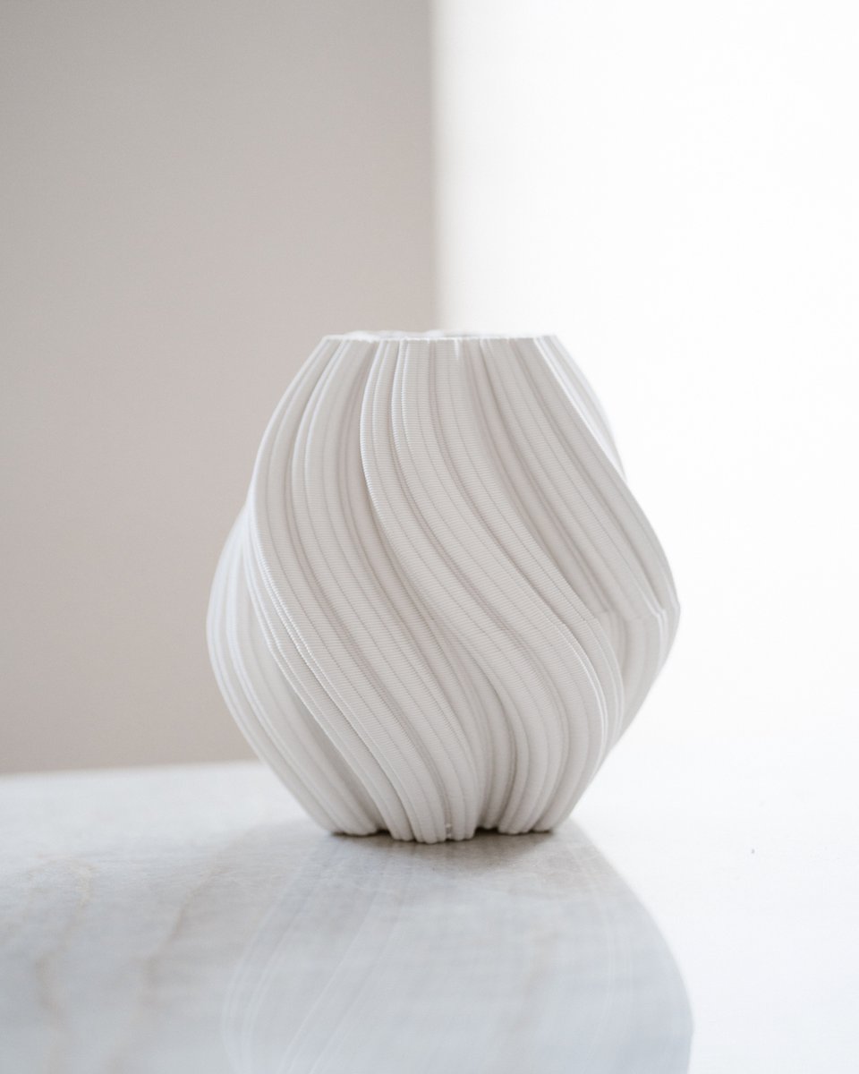 Japandi keramische vaas decoratie – wit met een twist
