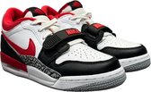 Air Jordan Legacy 312 Low - Sneakers - Maat 37.5