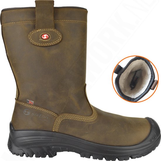 Bruine leren werklaars met zwarte zool, logo op de zijkant en een ingesloten detail van de wolvoering.