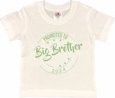 Shirt Aankondiging zwangerschap Promoted to Big Brother 2024 | korte mouw | Wit/sage green (saliegroen) | maat 110/116 zwangerschap aankondiging bekendmaking Baby big bro brother