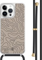 Casimoda® hoesje met zwart koord - Geschikt voor iPhone 13 Pro Max - Abstract Lines - Afneembaar koord - TPU/polycarbonaat - Bruin/beige