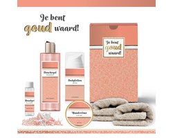 Geschenkset “Je Bent Goud Waard!” - 6 producten - 530 gram | Luxe Cadeaubox voor haar - Wellness Pakket Vrouw - Giftset Vriendin - Moeder - Cadeaupakket Collega - Cadeau Zus - Verjaardag Oma - Moederdag - Kerstpakket - Kerst Cadeau - Goud - Zalmroze