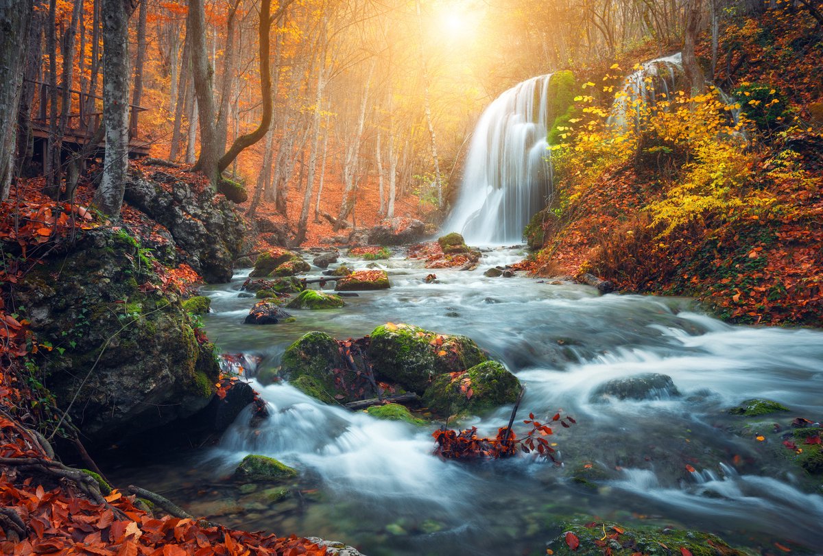 karo-art Schilderij - Waterval in bos, herfst, 2 maten , Multikleur , Wanddecoratie