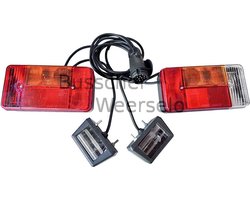 Verlichtingsset - 2* achterlicht 2* kentekenverlichting - Radex - 13 Polige stekker - Radex - 1.5 meter kabel - Geschikt voor montage fietsendragers of kleine aanhangwagens - lampen zijn ook los te gebruiken