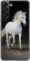 Geschikt voor Samsung Galaxy S22 hoesje - Paarden - Zand - Donker - Siliconen Telefoonhoesje