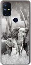 Geschikt voor OnePlus Nord N10 5G hoesje - Olifant - Dieren - Natuur - Zwart wit - Siliconen Telefoonhoesje