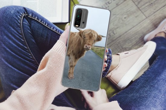Coque de téléphone compatible avec Xiaomi et Redmi 9T - Motif écossais Highlander - Route - Herbe - Coque en Siliconen