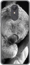 Geschikt voor Xiaomi Redmi 5 hoesje - Slapende koala op zwarte achtergrond in zwart-wit - Siliconen Telefoonhoesje