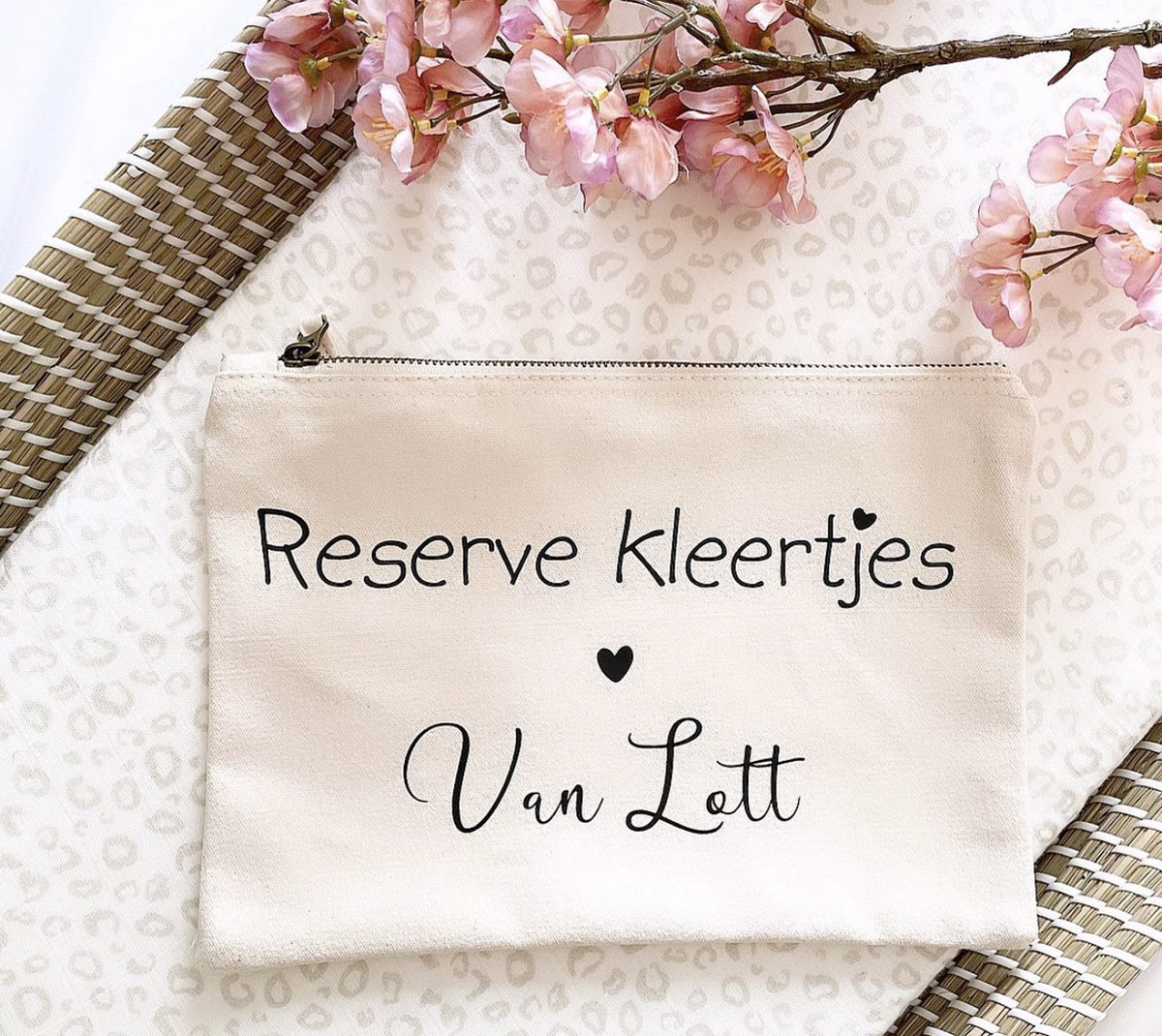 Organizer | Reserve Kleertjes | Met naam | Gepersonaliseerd | Etui | Luiertas | Mommybag | Baby | Opbergtas | Katoen | Naturel | Kraamcadeau | Geordend