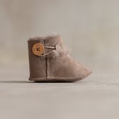 Wollen babyslofjes - Davin - 100% schapenvacht - Babyschoentjes van lamsvacht - Taupe - Maat 23/24