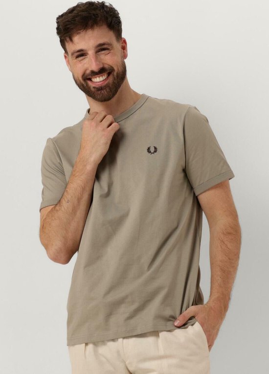 Fred Perry Ringer T-shirt Polo's & T-shirts Heren - Polo shirt - Olijf - Maat XS