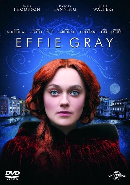 Effie Gray filmcover met Dakota Fanning in rode outfit, met Venetië op de achtergrond.