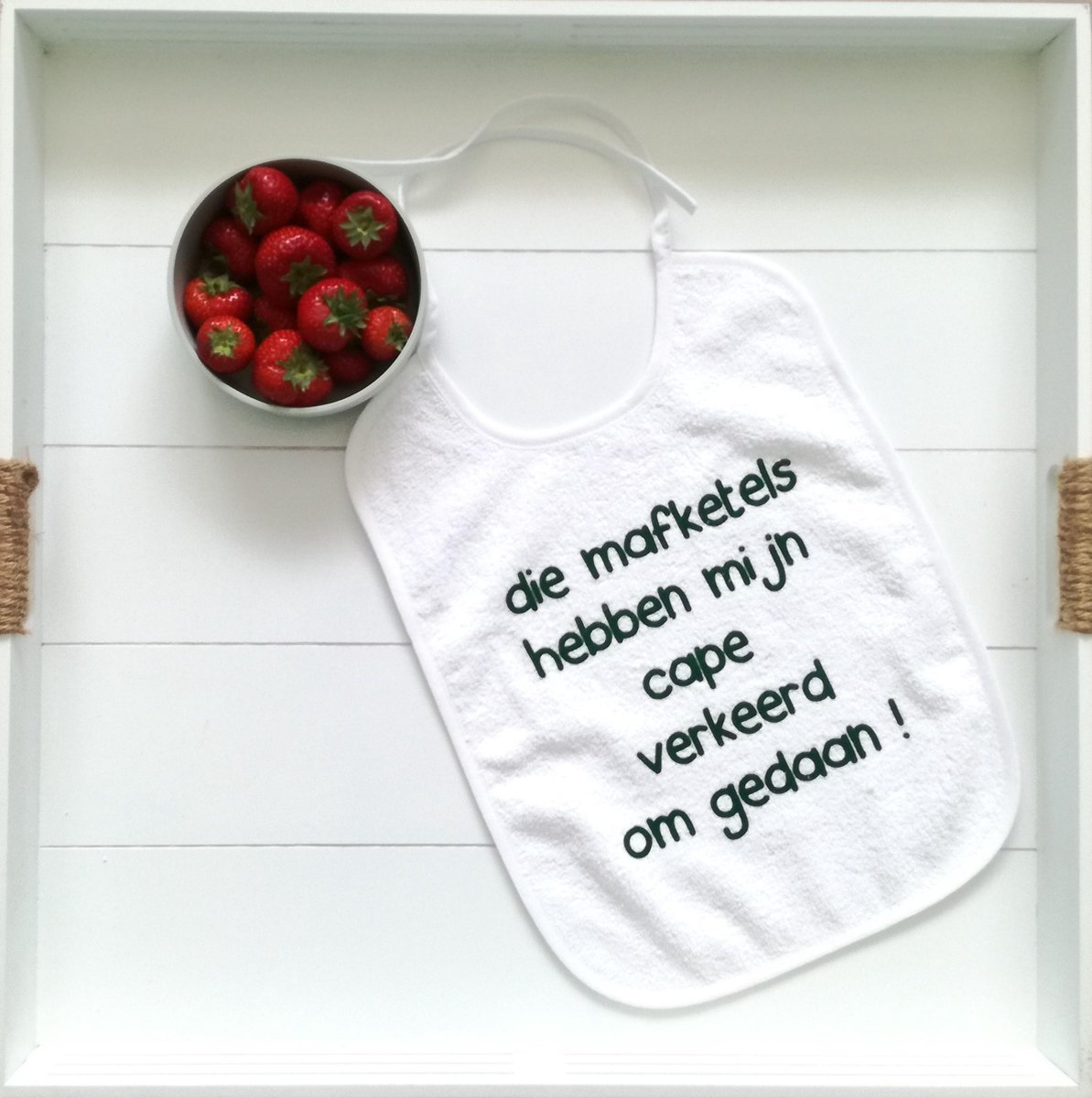 Goedkoopste Slabbetje Die mafketels hebben mijn cape verkeerd om gedaan! Wit/groen