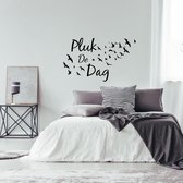 Muursticker Pluk De Dag Met Vogels -  Geel -  80 x 48 cm  -  alle muurstickers  slaapkamer  woonkamer  nederlandse teksten - Muursticker4Sale
