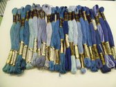 Venus borduurgaren 30 streng midden en donkerblauw