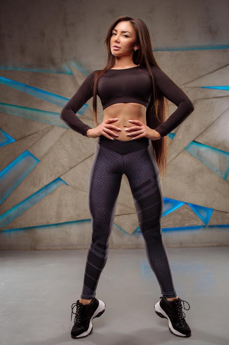 train hard dark triangle