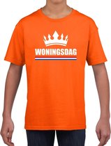 Koningsdag t-shirt Woningsdag met witte kroon voor jongens en meisjes - oranje - Woningsdag - thuisblijvers / Kingsday thuis vieren 122/128