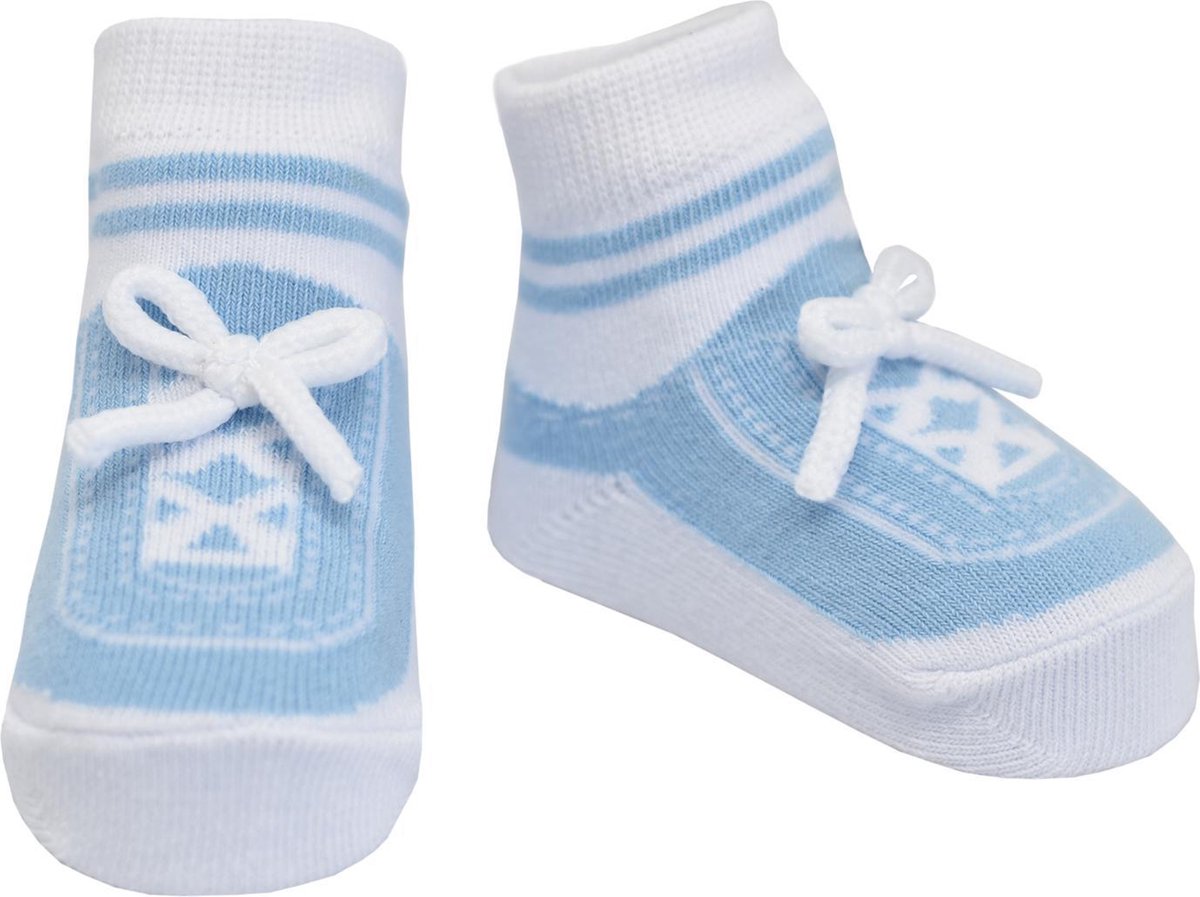 Stepping Out Sneaker sokjes-lichtblauw-voor baby 0-12 maanden. Witte vetertjes-Anti slip zooltjes-Kraamcadeau-Baby shower