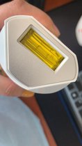 IPL Ontharing met Laser Ontharing voor Vrouwen en Mannen, Gezicht, Lichaamshaar bikini en oksels, met IJS KOMPRESS = Pijnloos + Verjonging + Behandelen van Acne - WIT in 1 Apparaat Wit