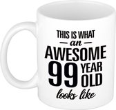 Awesome 99 year cadeau mok / beker 300 ml