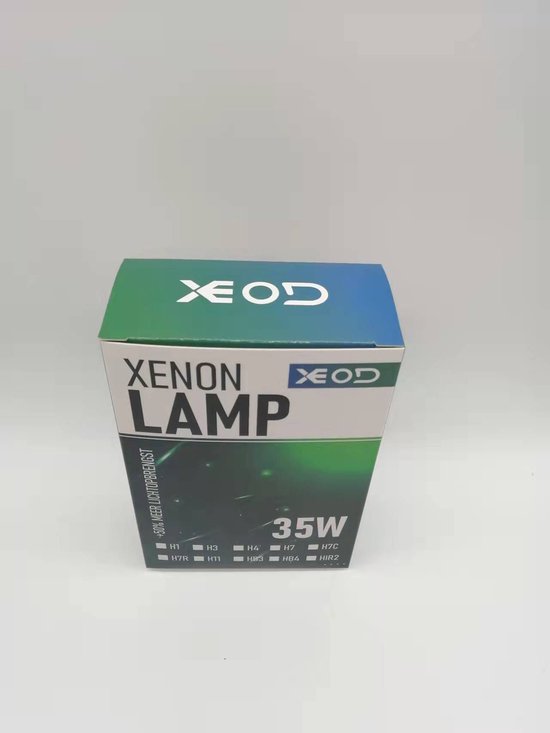 Een doos XEOD Xenon Lamp 35W met H7, H1, H3, H4, H11, H8, HB4, HIR2 en H7C.