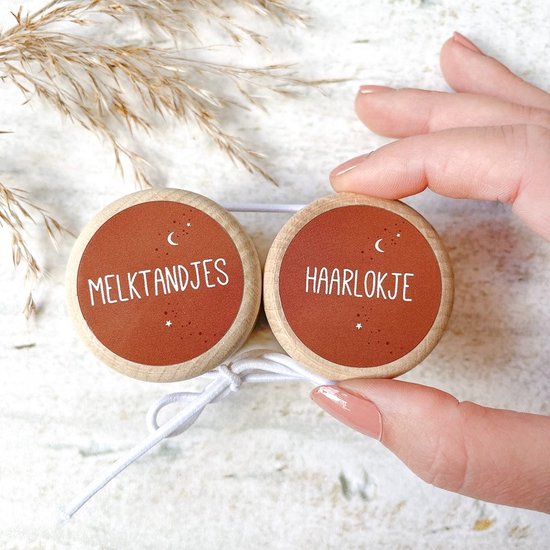 Melktanden- en haarlokdoosje | tandendoosje | eerste haarlokje | bewaardoosjes set | roestbruin | opdruk: sticker