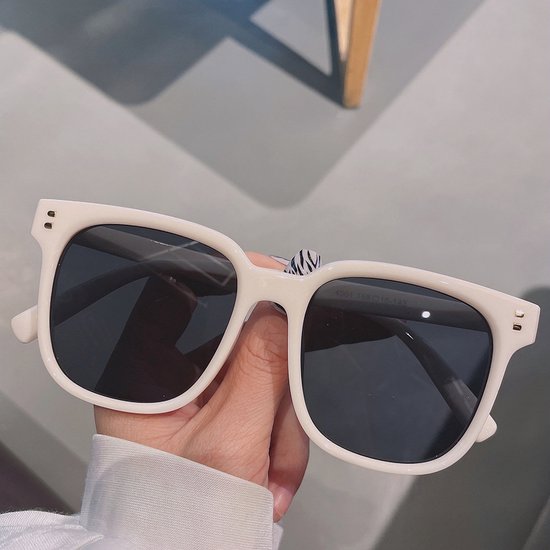 DAEBAK Witte vierkante vintage vrouwen zonnebrillen - Grote zonnebril in vierkant vorm [White / Wit] Festival Sunglasses
