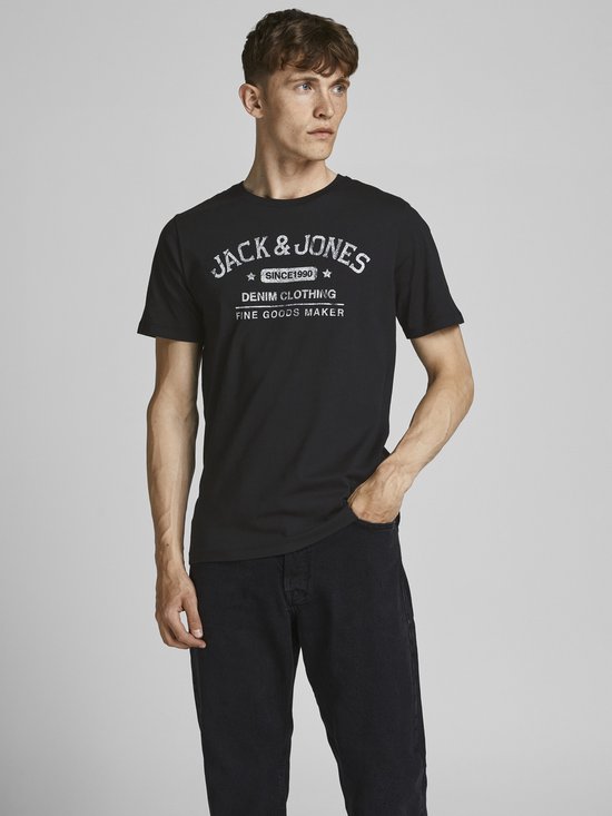 Jack & Jones Rundhalsshirt JJECALEB VARSITY TEE SS O-NECK NOOS, Loose Fit Passform sorgt für
