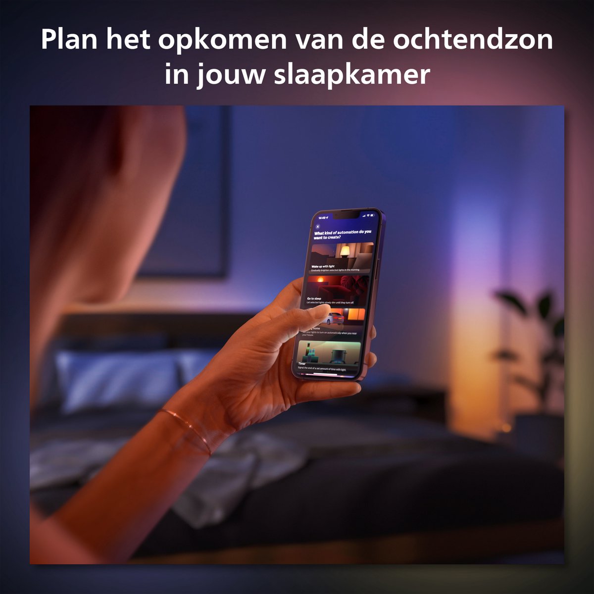 Philips Hue gradient Signe vloerlamp - wit en gekleurd licht - houtkleurig — afbeelding 6