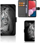 Wallet Bookcase Geschikt voor Samsung Galaxy A13 (4G) Hoesje Tijger