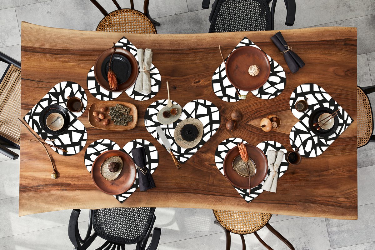 Onderleggers - Placemats - Placemats hartje - Patronen - Geometrisch - Wit - Zwart - 8 stuks