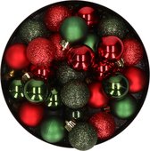 28x stuks kunststof kerstballen rood en donkergroen mix 3 cm - Kerstboomversiering