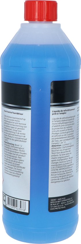 Blauwe koelvloeistof in een doorzichtige plastic fles met rode dop. Het label heeft tekst in het Nederlands en Duits, met waarschuwingssymbolen.