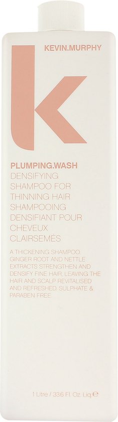 Witte fles KEVIN.MURPHY Plumping.Wash shampoo met grote koraalkleurige K en tekst in wit.