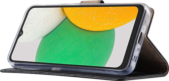 Zwarte telefoonhoes in boekstijl, open met een smartphone met groene en gele cirkels erop.