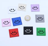 Set van 9 Vierkante Smiley PATCHES/ETIKETTEN om op te STRIJKEN, Voor Kinderen