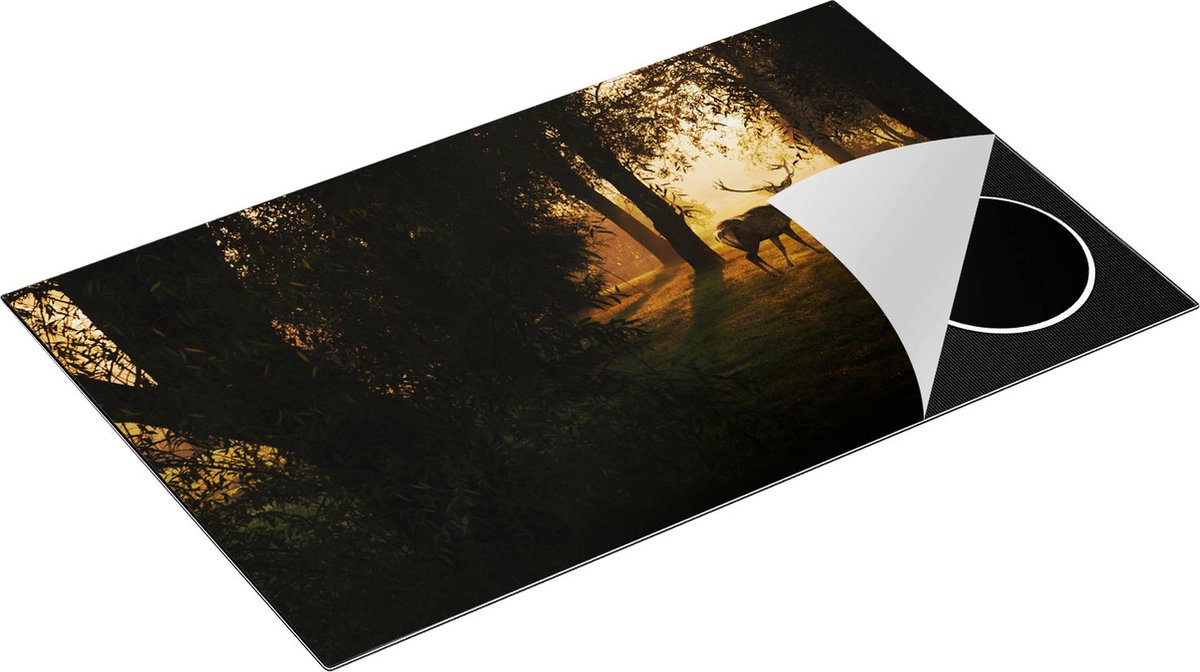 Chefcare Inductie Beschermer Hert in het Donkere Groene Bos - 85x55 cm - Afdekplaat Inductie - Kookplaat Beschermer - Inductie Mat