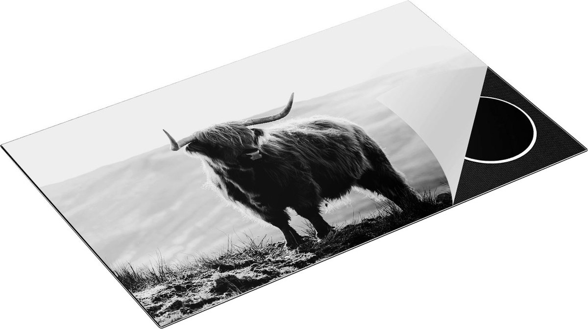Chefcare Inductie Beschermer Schotse Hooglander in de Heuvels van Schotland - Zwart Wit - 85x52 cm - Afdekplaat Inductie - Kookplaat Beschermer - Inductie Mat