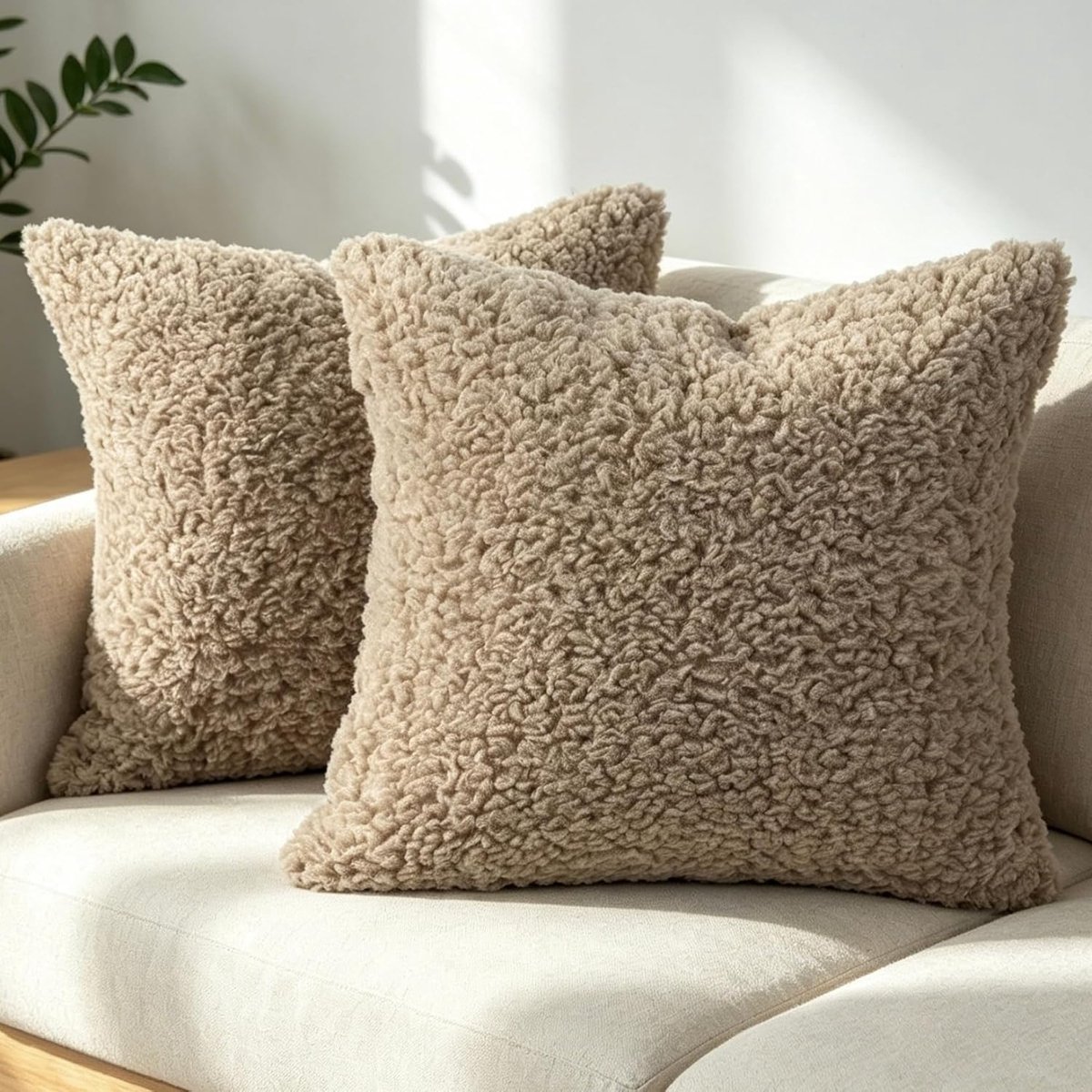 SnelShoppen - Set van 2 Kussenslopen 40x40 cm Neutraal Khaki Faux Bont Kussenhoezen Zacht & Fluffy Decoratieve Kussens voor Sofa en Bed Modern Farmhou