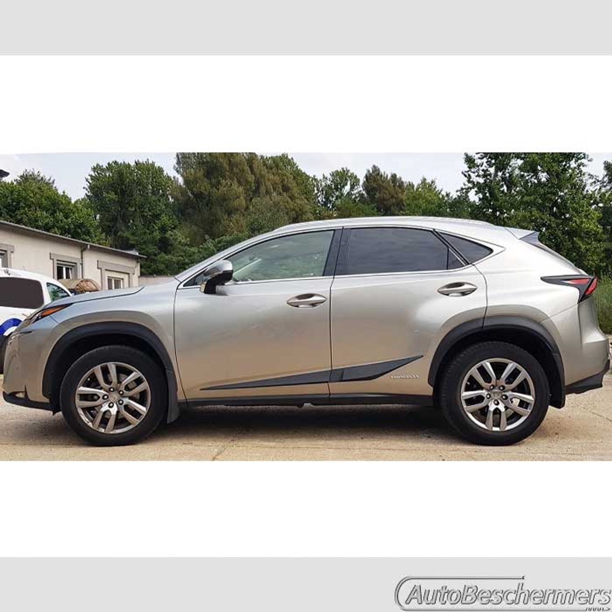 Stootlijsten set zwart voor Lexus NX 10.2014-. De stootstrips zijn zelfklevend. Set a 4 stuks (#0058)