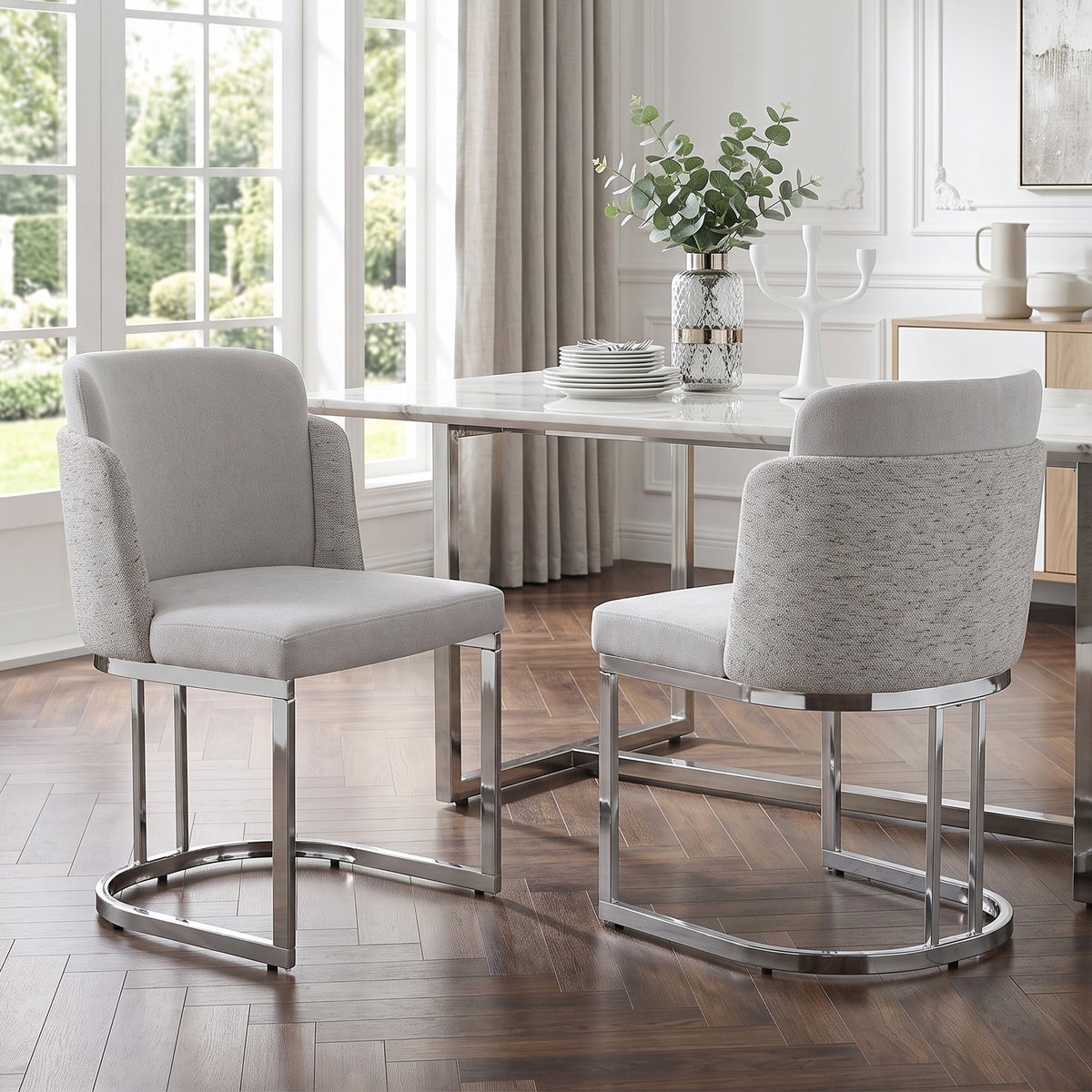 Pugsdrly 2 eetkamerstoelen, comfortabel en ademend, geschikt voor restaurants, woonkamers, cafés en andere locaties, moderne stijl, zilvergegalvaniseerde stoelpoten, chenille-stof, lichtgrijs + zilver,Zonder de tafel
