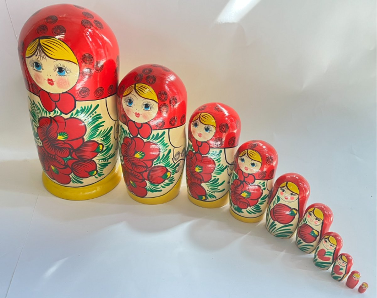 Houten Matroesjka poppen, Russische,babushka, 26 cm hoog 10 delig handbeschilderd