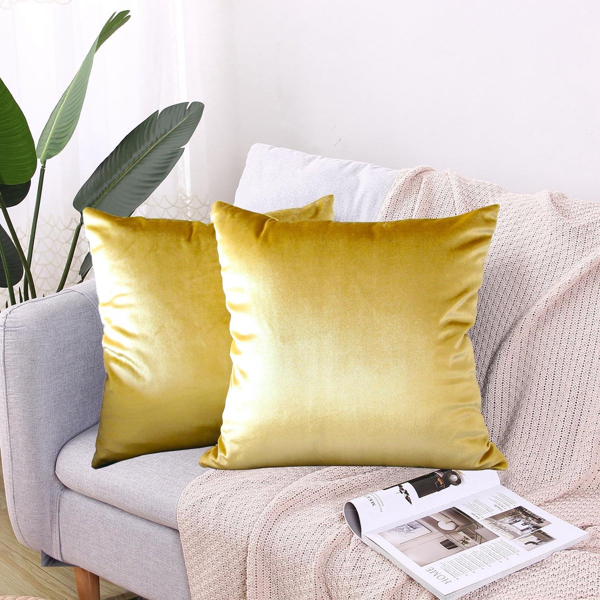 SnelShoppen - Set van 2 Luxe Velvet Kussenslopen 50x50cm - Dubbelzijdig Gebruik - Goudkleurig - Perfect voor Woonkamer, Slaapkamer en Feestelijke Gele