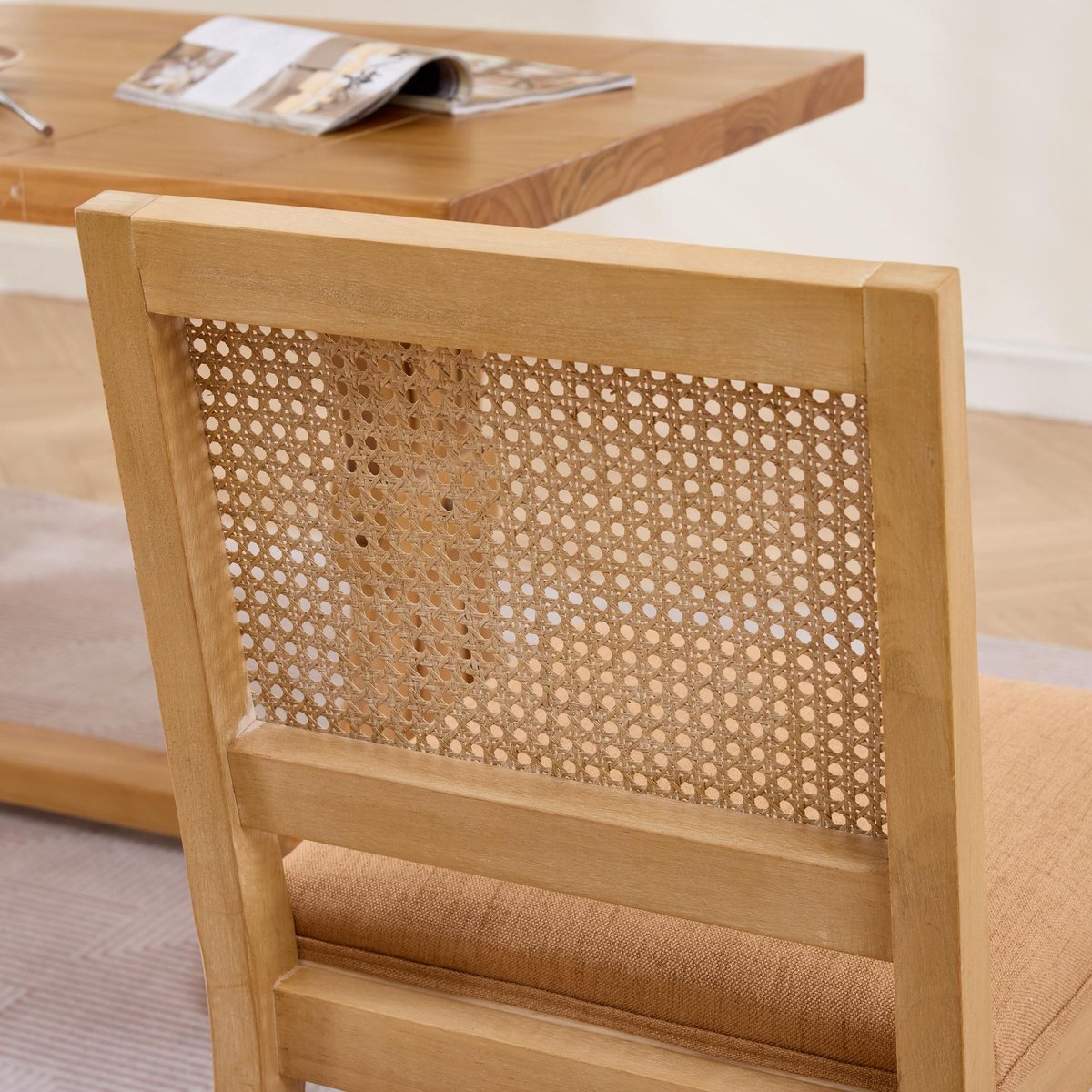 MEUNIQ Eetkamerstoelen set van 2 met cane rugleuning en gestoffeerde zitting, houten frame, 56 x 48 x 86,5 cm, lichtbruin, voor eetkamer of keuken Tan