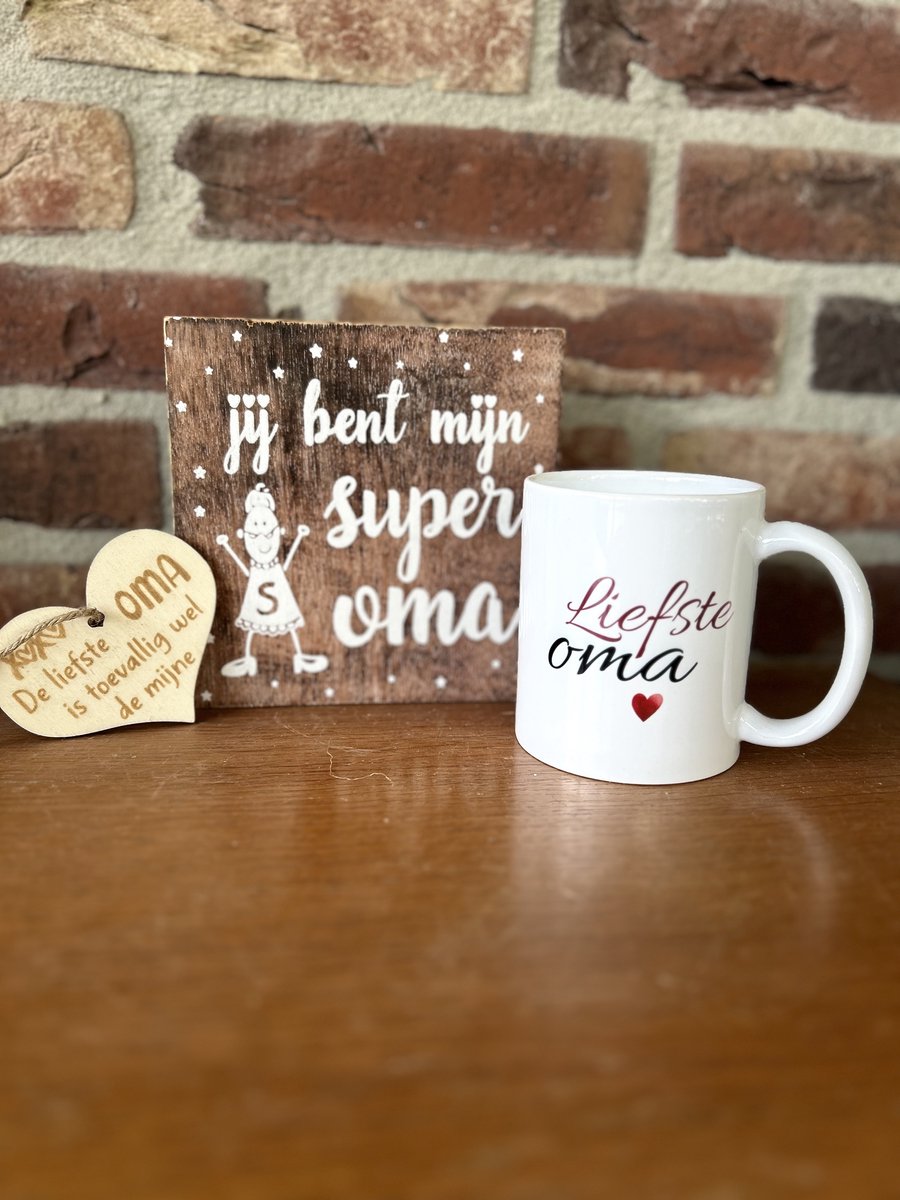 Cadeaupakket Super oma inclusief houten hartje oma - Tekstblok superoma -mok oma -