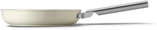 Crème kleurige koekenpan met RVS handvat.