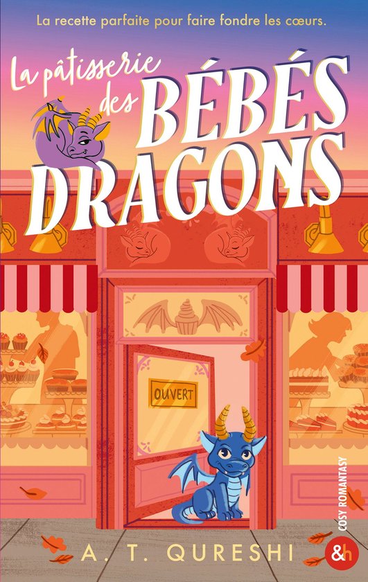 Boekomslag van 'La Pâtisserie des bébés dragons' met een schattige blauwe draak voor een bakkerij met gebak en de tekst 'La Pâtisserie des bébés DRAGONS'.
