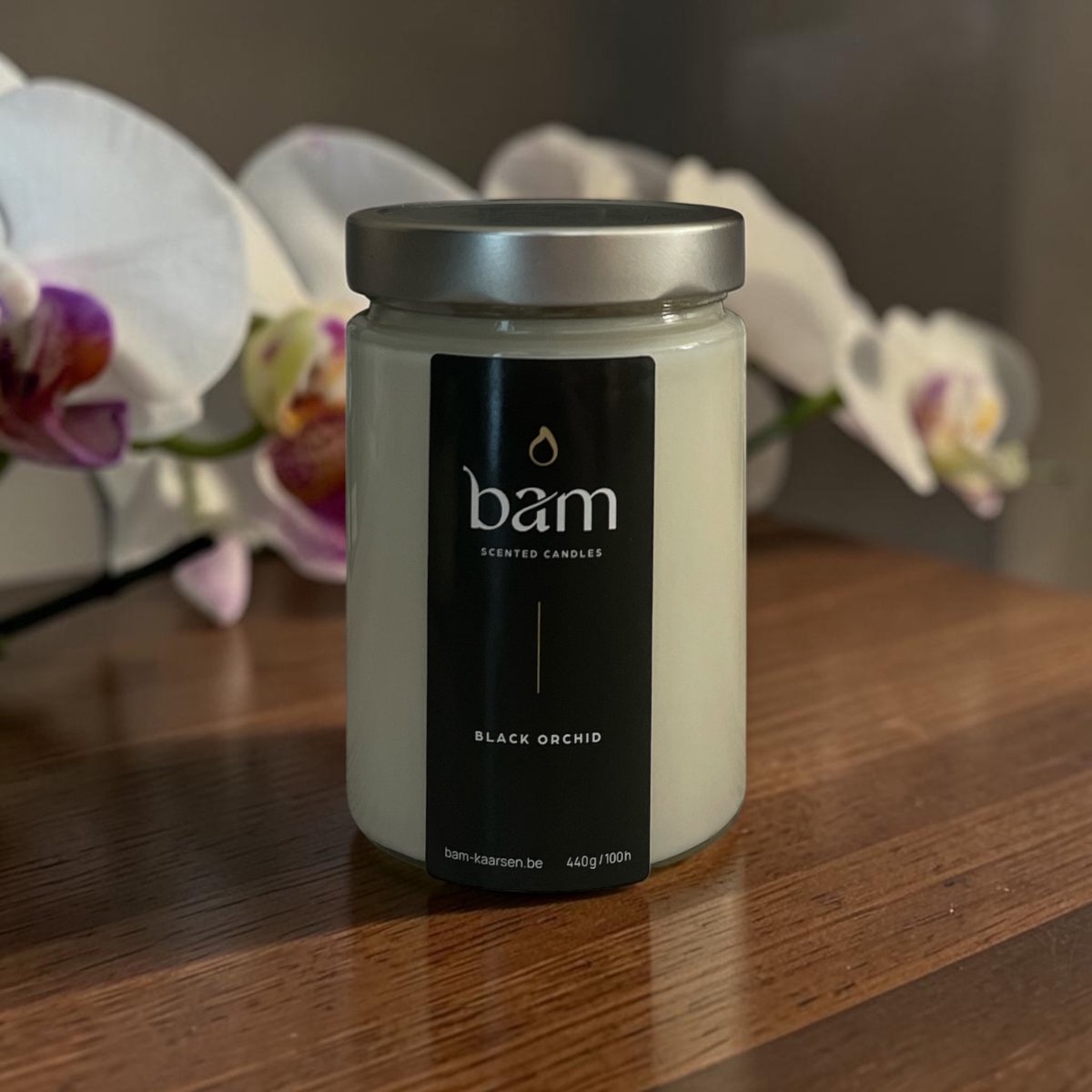 BAM Zwarte Orchidee Geurkaars – Basic Large Collection – 100 Branduren – 440g – Glas – Zonnebloemwas – Vegan – Handgemaakt in België