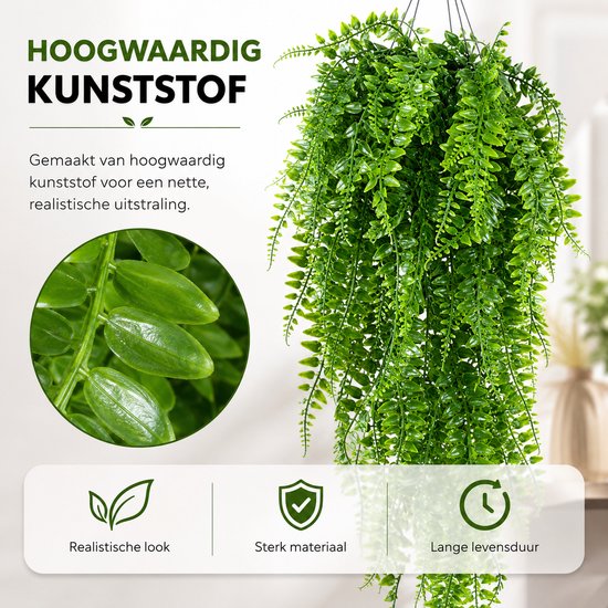 Gedetailleerde bladeren van een realistische groene kunsthangplant.