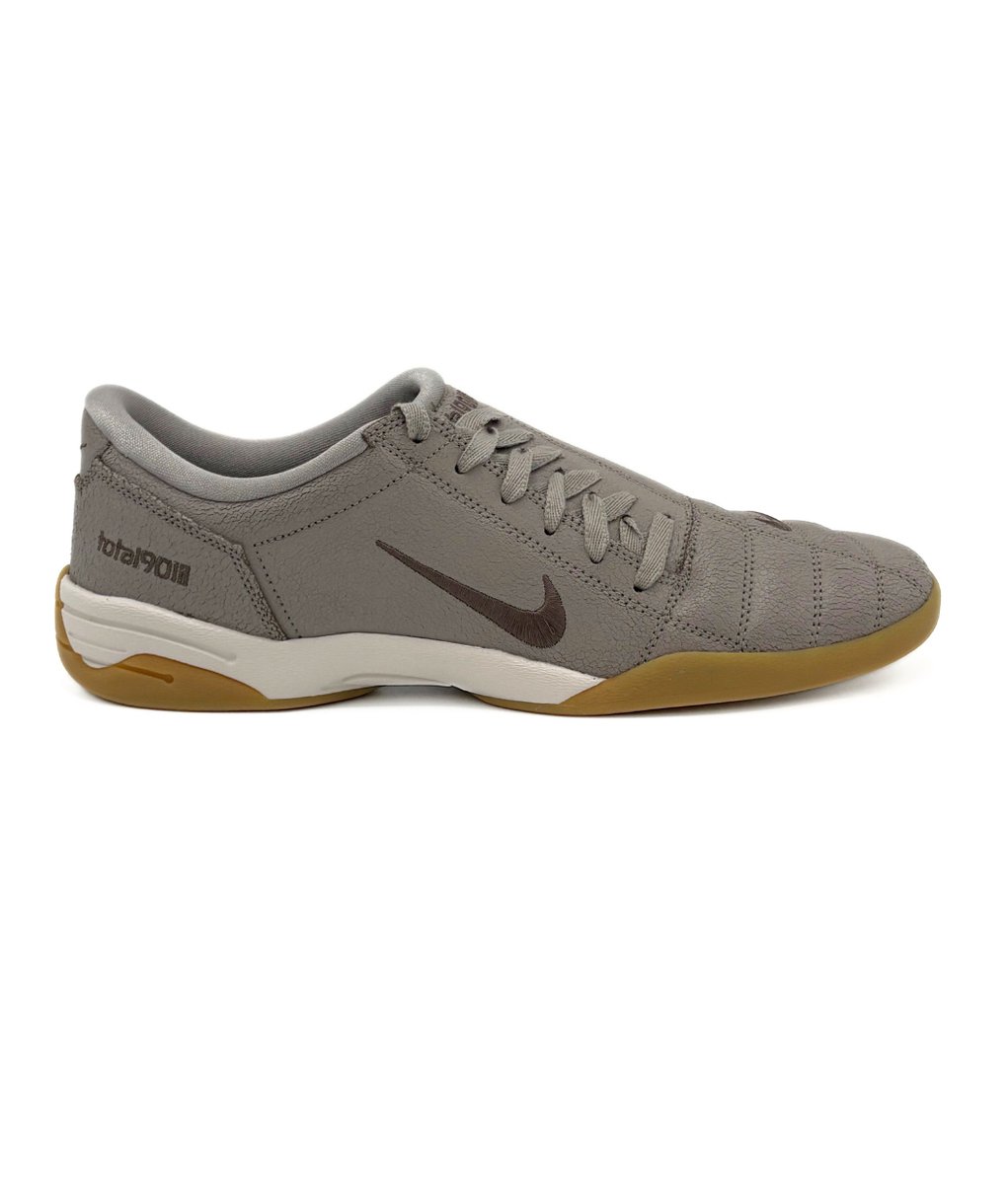 Nike Total 90 III Lichtbruin